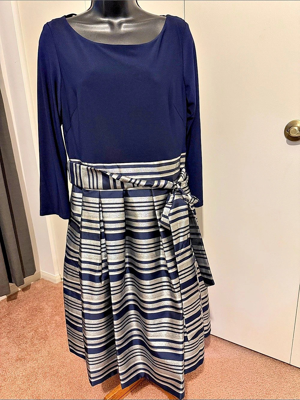Jessica Howard Striped Midi Dress in Blue & Silver Size 12 Like New